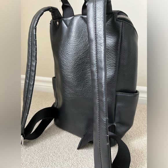 Matt & Nat, Brave vegan backpack, Purity, Black - Picture 4 of 5